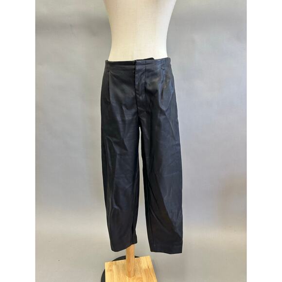Banana Republic black faux leather pleated front ankle pants Size 4 mid rise - Picture 1 of 15